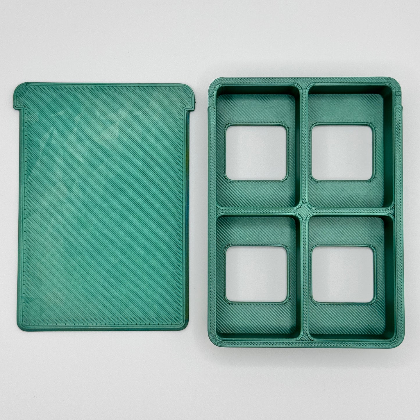 Base w/Sliding Top - Green (up to 16 tokens)